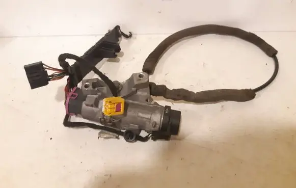 Audi A4 S4 B7 8E 8H Ignition lock 4B0905851