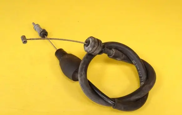 Opel Astra G Throttle cable 90530812 90530812JJ