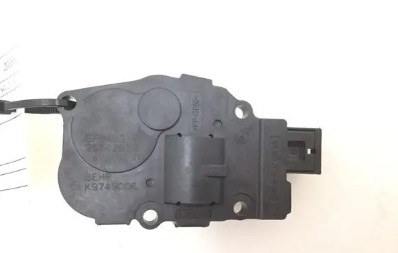 Audi A5 8T 8F Air flap motor/actuator K9749006