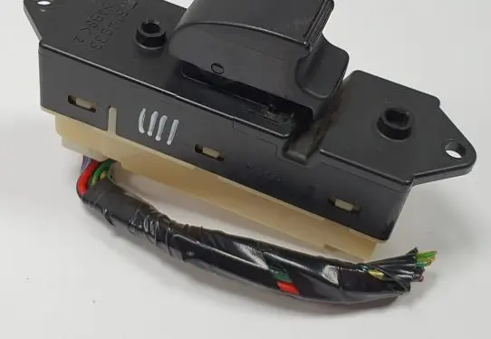Mitsubishi Grandis Electric window control switch 8608A024