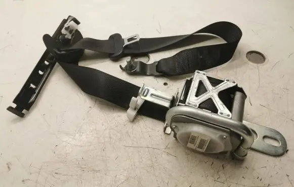 Jeep Grand Cherokee Front seatbelt 2472188