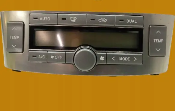 Toyota Avensis T250 Climate control unit 5590005140