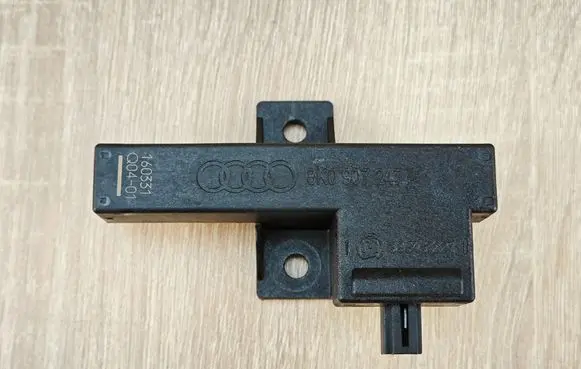 Audi A7 S7 4G Keyless (KESSY) go control unit/module 8K0907247