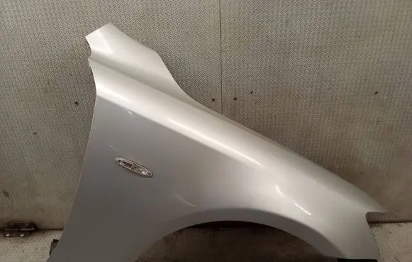 Lexus IS 220D-250-350 Fender