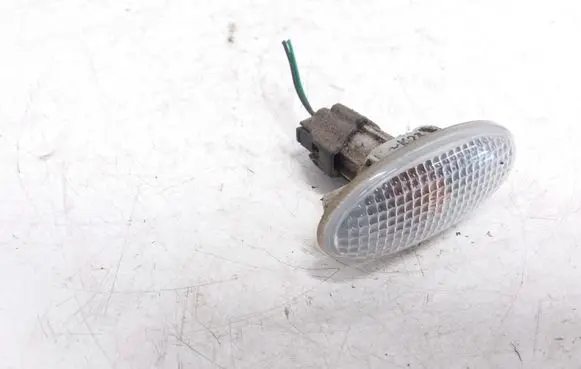 Mazda 6 Front fender indicator light