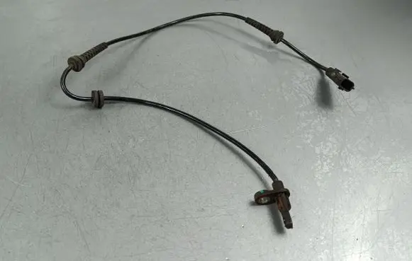 Renault Arkana ABS brake wheel speed sensor 479105767R