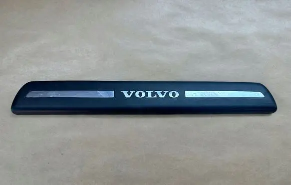 Volvo V50 Front sill trim cover 30744287