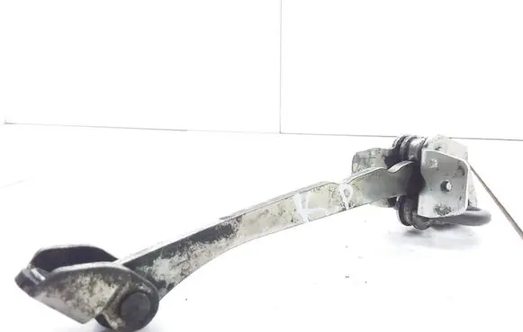 Opel Zafira A Front door check strap stopper 24434087