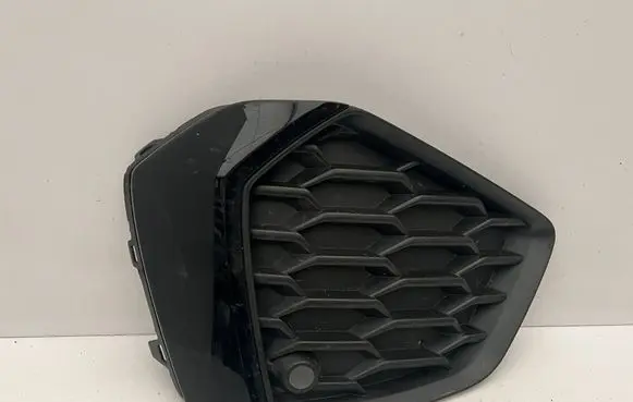 Audi A3 8Y Front bumper lower grill 8Y0807681B