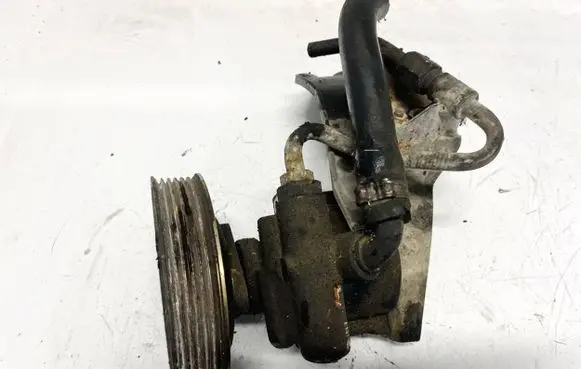Alfa Romeo 156 Power steering pump 26073338fo