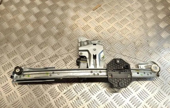 Dacia Sandero Front door window regulator with motor 807209299R