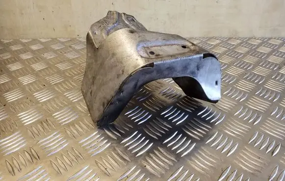 Volkswagen Touareg I Exhaust heat shield 059145325AM
