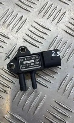Audi A6 S6 C6 4F Exhaust gas pressure sensor 0281002711