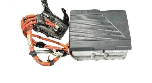 Voltage converter inverter