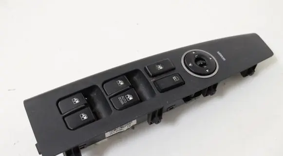 Mercedes-Benz E A207 Electric window control switch 3714951110 935702B500WK