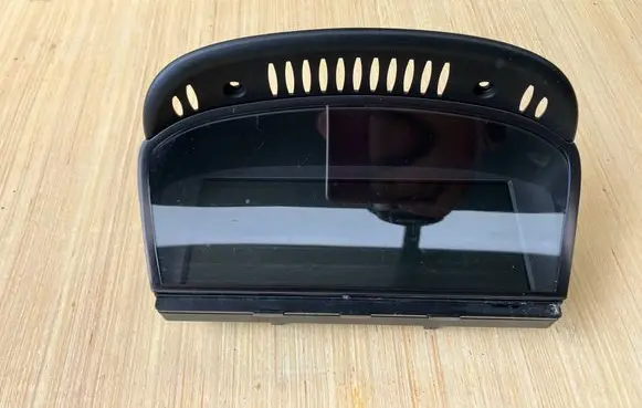 BMW 5 E60 E61 Navigation unit CD/DVD player E60C1DH1GH 061586 20061026