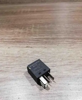 Volvo XC90 Other relay 9441161 033261A