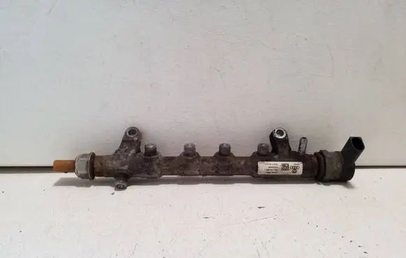 Volkswagen Crafter Fuel main line pipe 03L130089J 0281006075 057130764AB