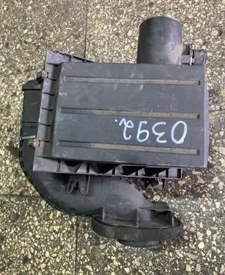 Nissan Pathfinder R51 Air filter box
