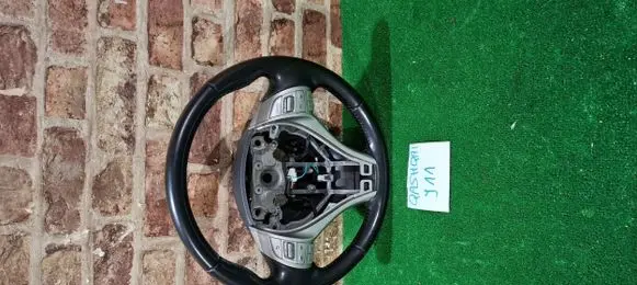 Nissan Qashqai Steering wheel