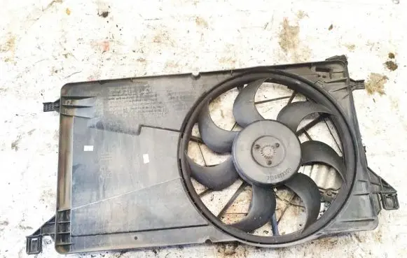Mazda 3 I Radiator cooling fan shroud 3135103546 0936822