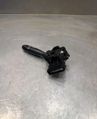 Hyundai Accent Indicator stalk 32932A
