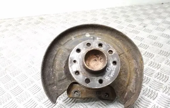 Opel Zafira B Rear wheel hub