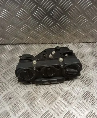 Volkswagen Golf V Climate control unit