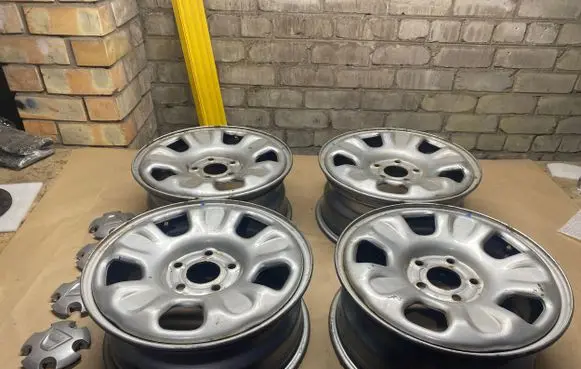 Dacia Duster II R16 steel rim 