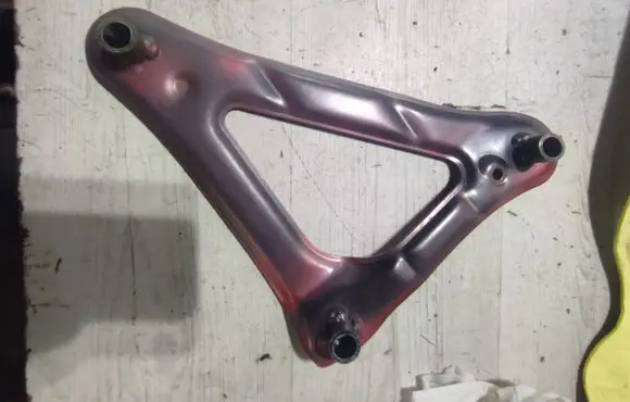 Lexus RC Fender mounting bracket