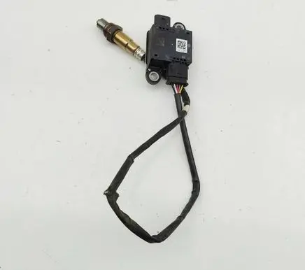 Volkswagen Golf VIII Lambda probe sensor 05L906261D 0281007922