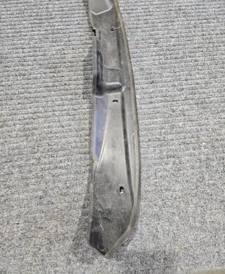 Volvo XC90 Fender end trim 32219520 BQ2FA