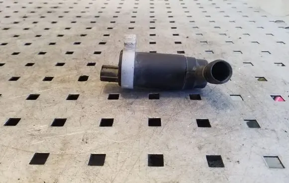 Toyota Avensis T220 Windscreen/windshield washer pump