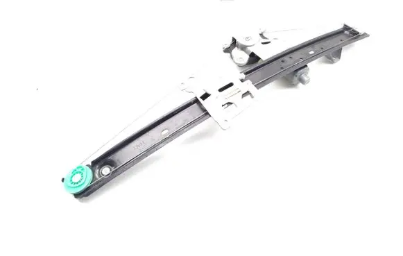 Volvo XC90 Rear door window regulator with motor 