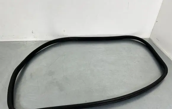 Front door rubber seal