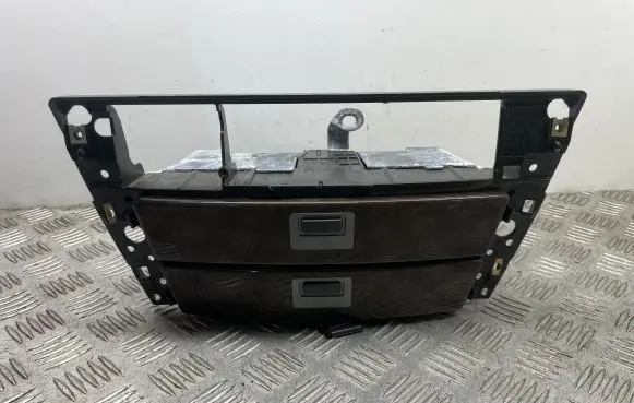 BMW 7 E65 E66 Dashboard storage box/compartment 8261060 7032886