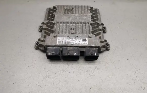 Ford Fiesta Engine control unit/module 7S6112A650EA 5WS40632AT