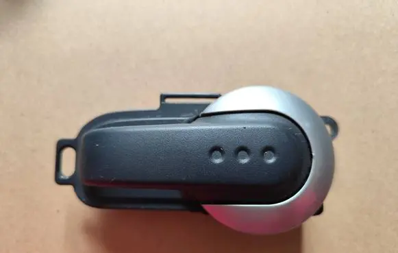 Nissan Note (E11) Front door interior handle 5010800006 8067