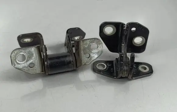Jeep Grand Cherokee Rear door hinge set 