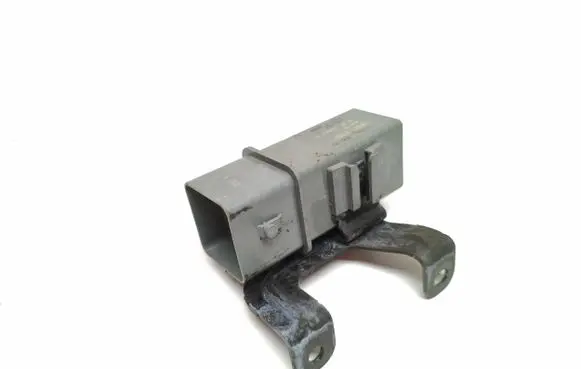 KIA Stinger Glow plug pre-heat relay 368302F850 GA501B25 170824B1