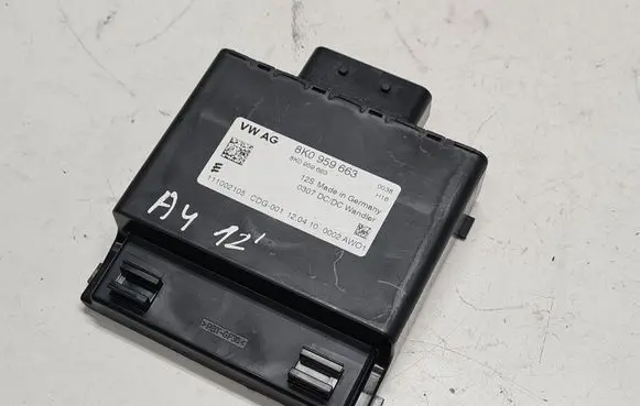Audi A4 S4 B8 8K Voltage converter/converter module 8K0959663