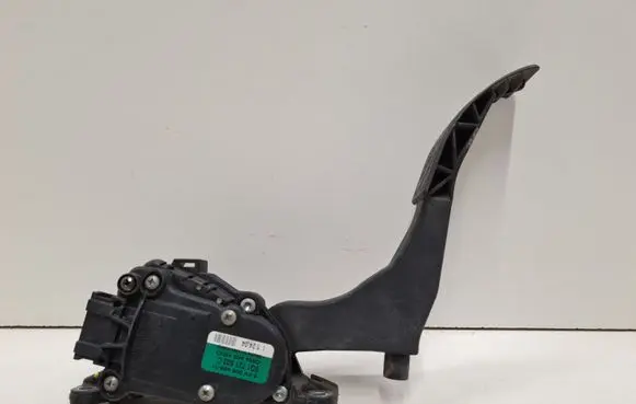 Volkswagen Polo Accelerator throttle pedal 6Q1721503C 6PV00849601