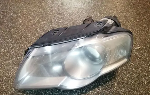 Volkswagen PASSAT B6 Headlight/headlamp 3C0941005AB