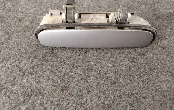 Audi A6 S6 C5 4B Front door exterior handle 4B2837886