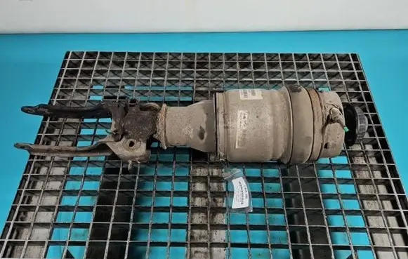 Volkswagen Touareg I Front shock absorber/damper 7L6412022AG IMPRK1428582