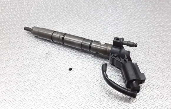 Audi Q7 4L Fuel injector 059130277BE 0445116023