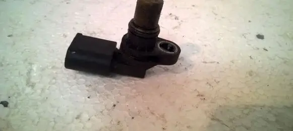 Audi A8 S8 D3 4E Camshaft position sensor 06E905163