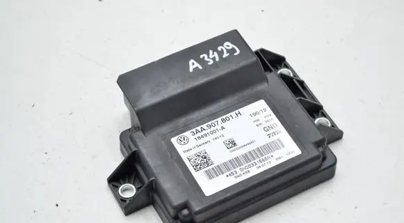 Volkswagen PASSAT B7 Hand brake control module 3AA907801H KN00331565N
