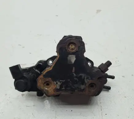 Mercedes-Benz E W211 Fuel injection high pressure pump A6480700001