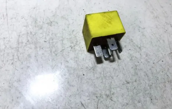 Renault Laguna II Other relay 7700844253